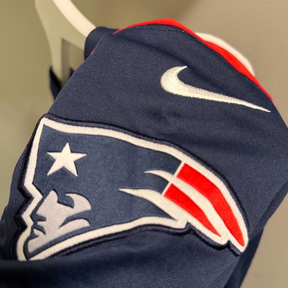 NFL Patriots Navy and Red Kids Jersey - Picture 5 of 5